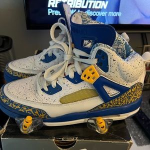 Jordan spizike 6Y